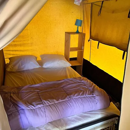 Campsite Les Eychecadous Artigat