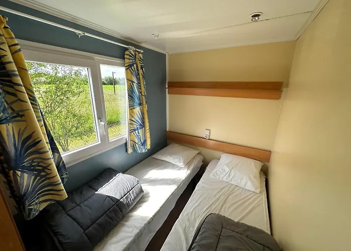 Les Eychecadous 3* Artigat