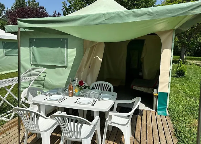 Les Eychecadous Campingplads Artigat