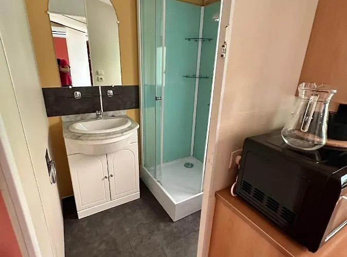 Les Eychecadous 3* Artigat